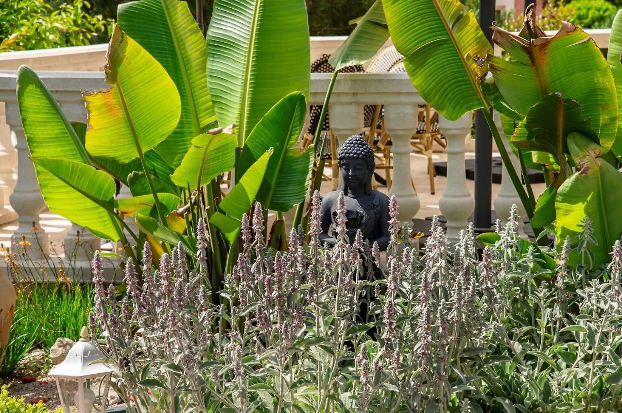 Les Bastides Saint Paul Hotel