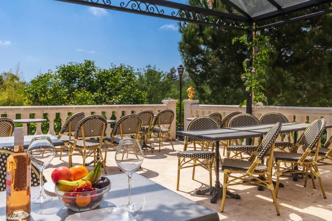 Les Bastides Saint Paul Hotel