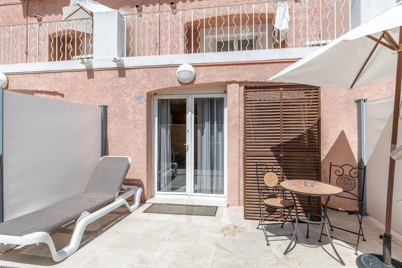 Les Bastides Saint Paul Hotel
